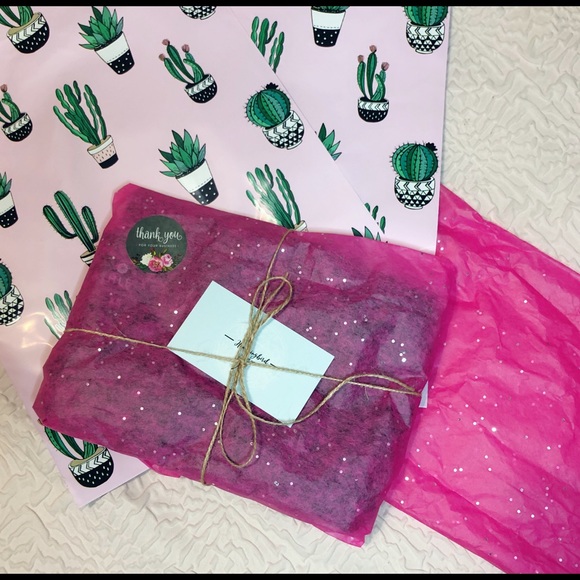 About Me⨠- Picture 5 of 8